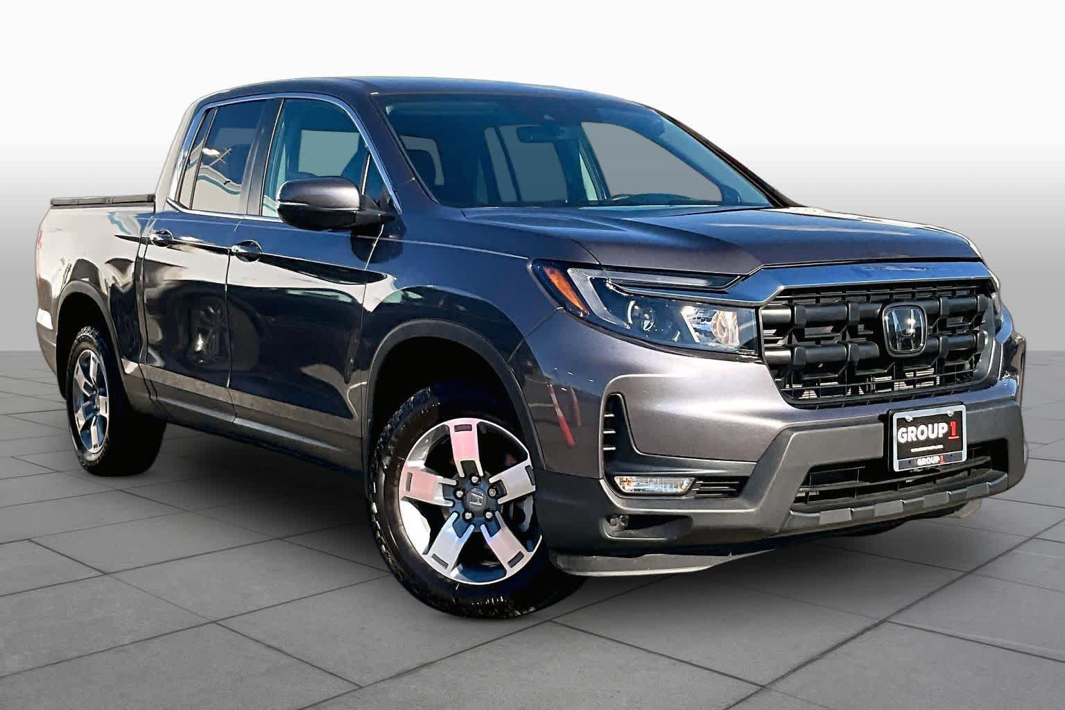 Certified 2025 Honda Ridgeline RTL image 3