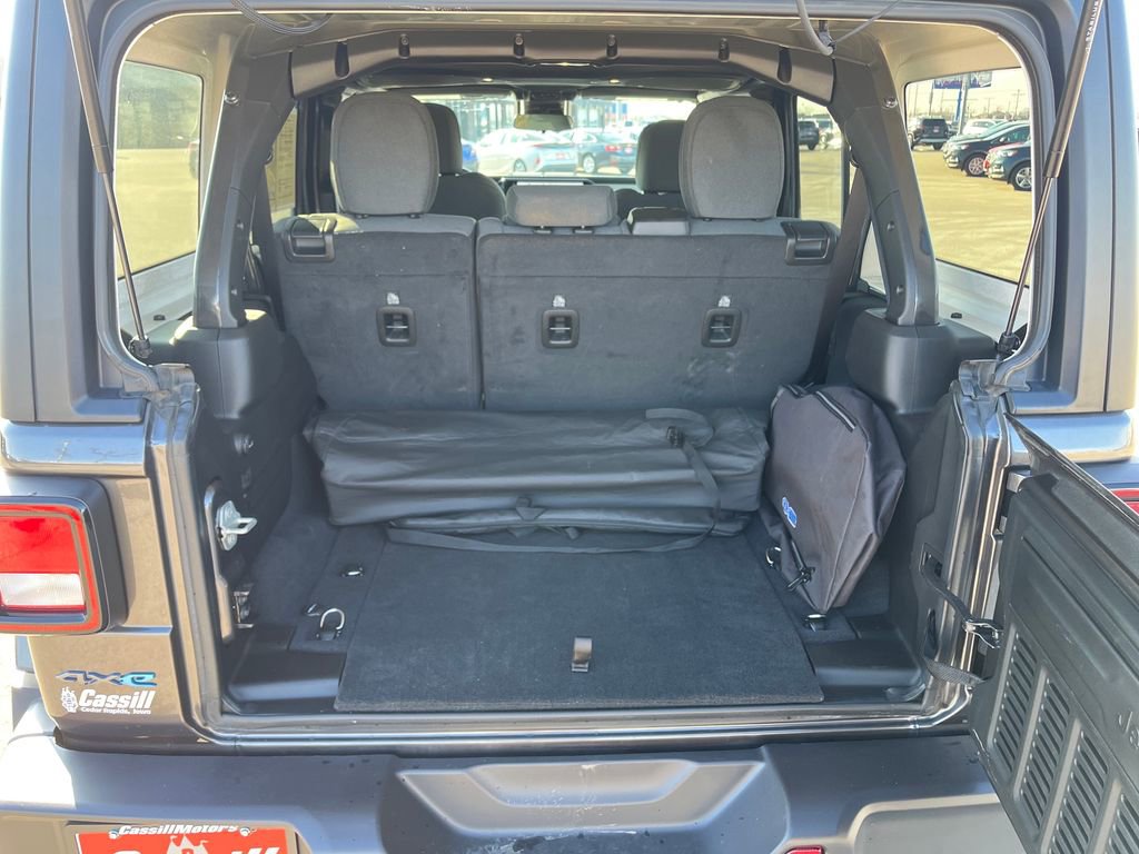 Used 2024 Jeep Wrangler Unlimited w/ Convenience Group image 23