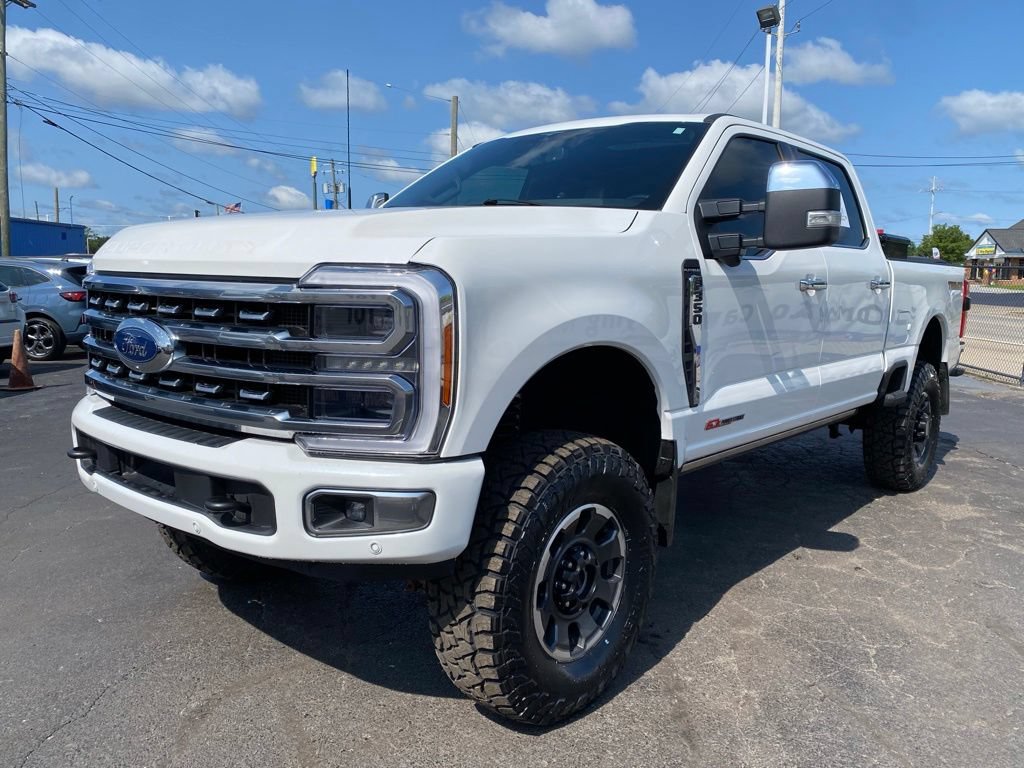 Used 2023 Ford F350 Platinum w/ Tremor Off-Road Package AWD/4WD image 7