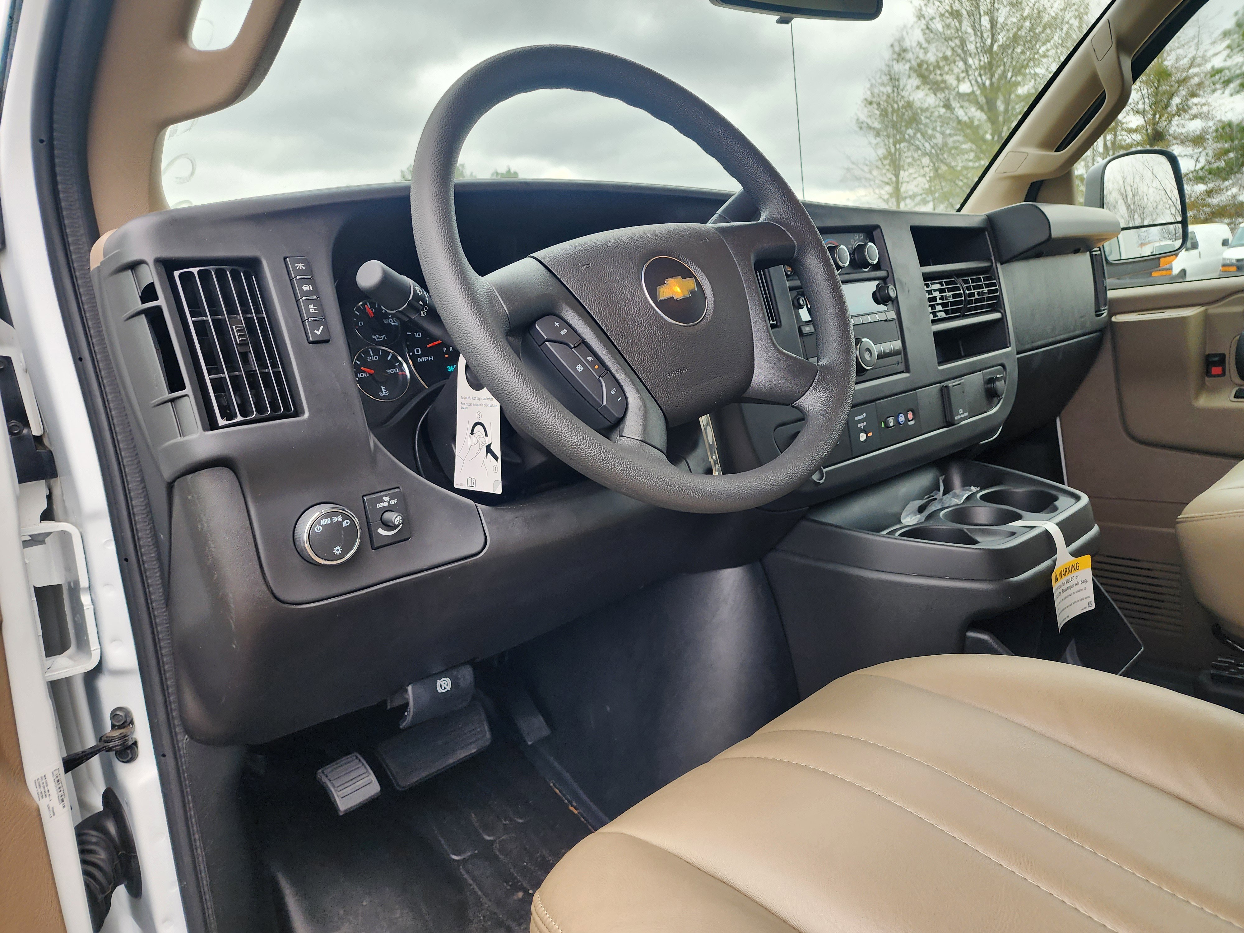 New 2025 Chevrolet Express 3500 w/ Power Convenience Package image 26