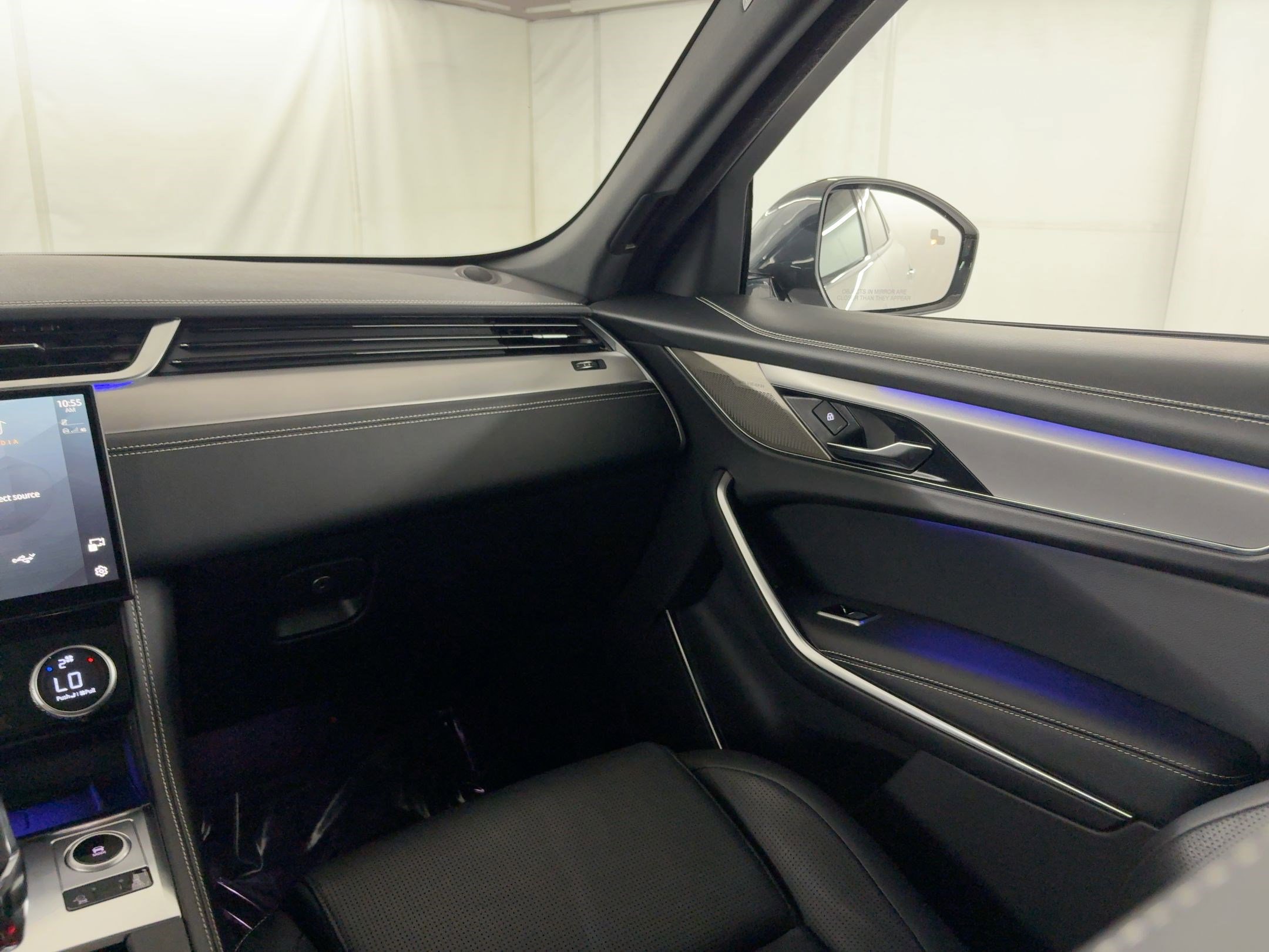 Used 2024 Jaguar F-PACE R-Dynamic S image 29