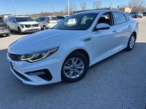 Used 2019 Kia Optima LX image 1