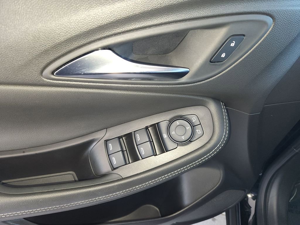 Used 2025 Buick Encore GX Preferred image 28