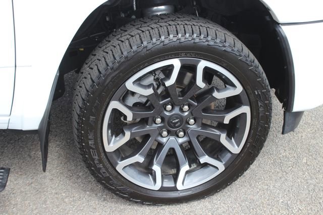 Used 2025 RAM 1500 Limited w/ Off Road Group image 40