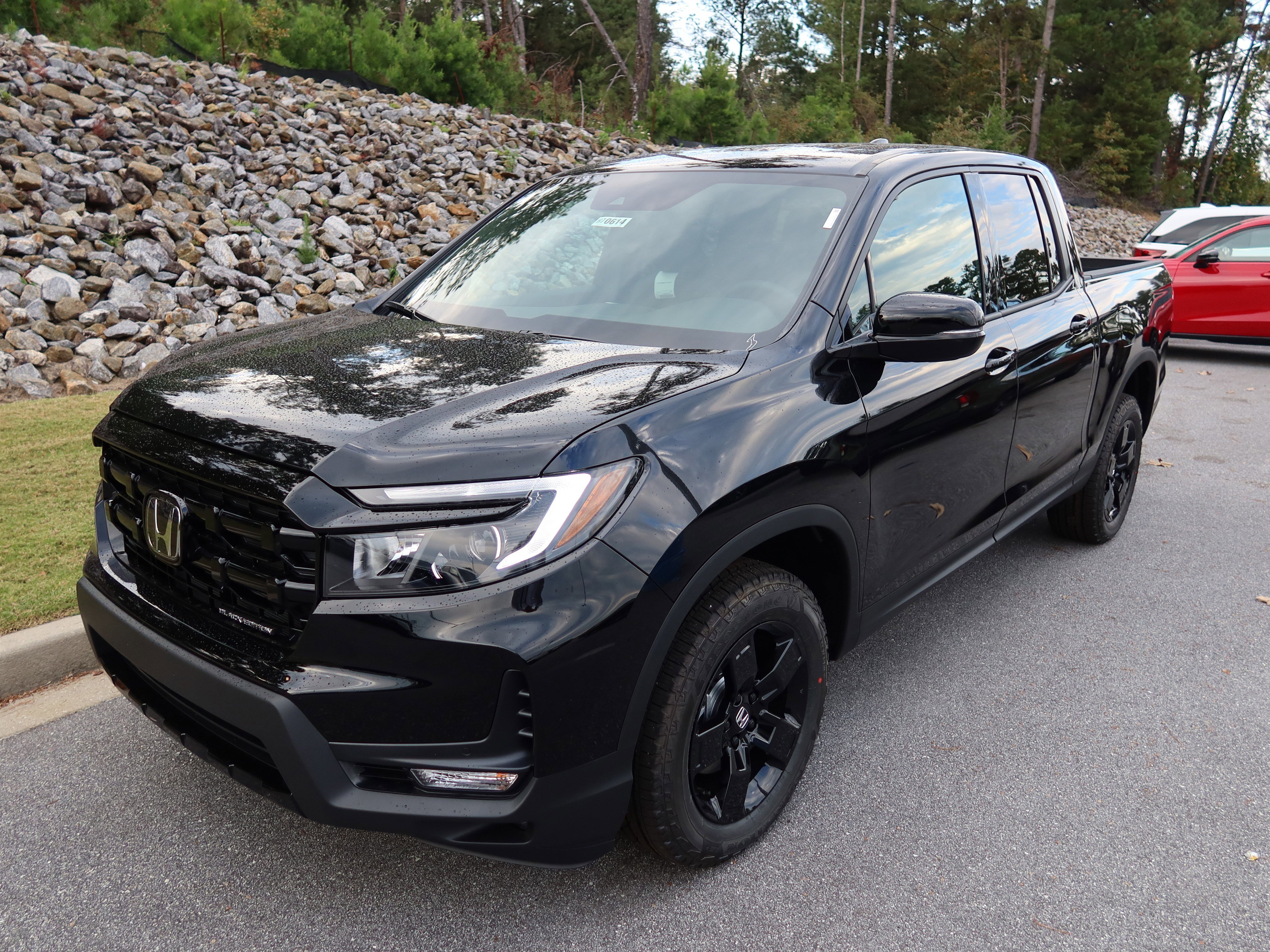New 2026 Honda Ridgeline Black Edition image 2
