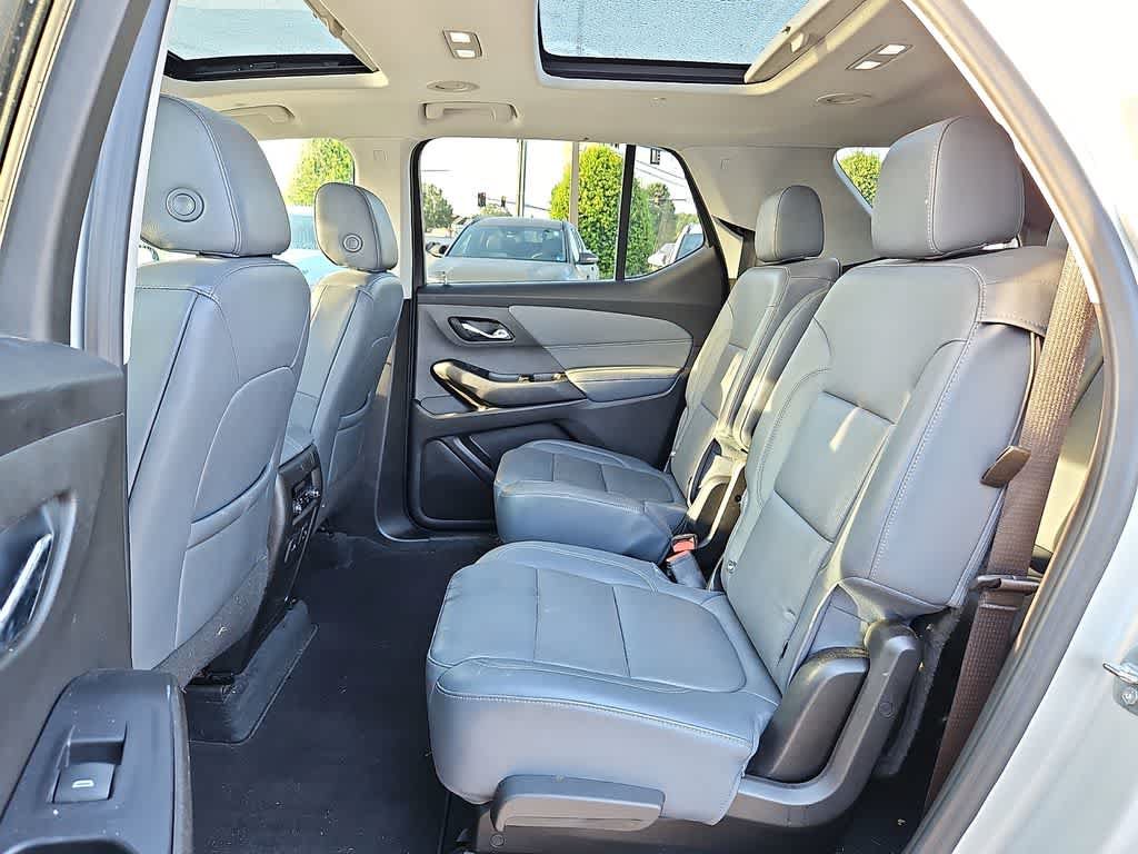 Used 2021 Chevrolet Traverse Premier FWD image 9