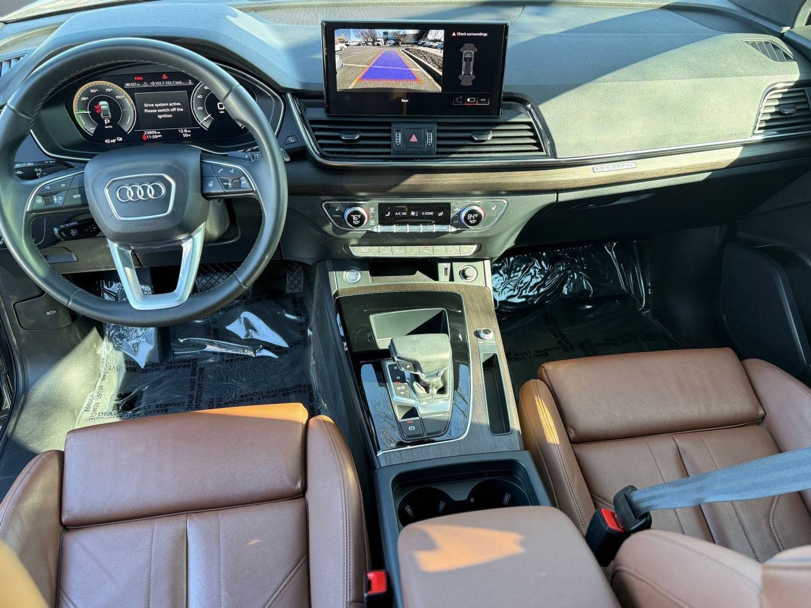 Used 2023 Audi Q5 e Premium w/ Convenience Package image 16