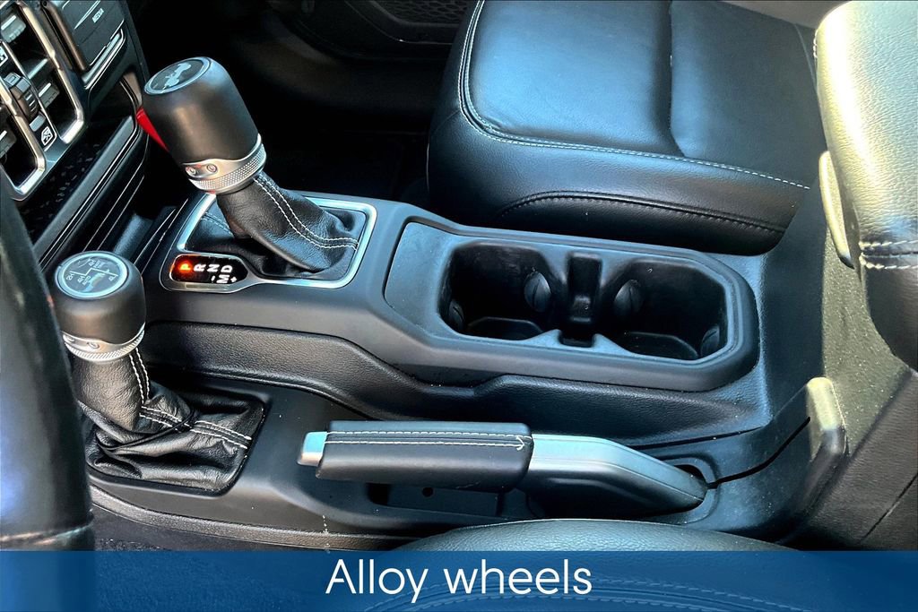 Used 2021 Jeep Wrangler Unlimited Sahara w/ Cold Weather Group image 19