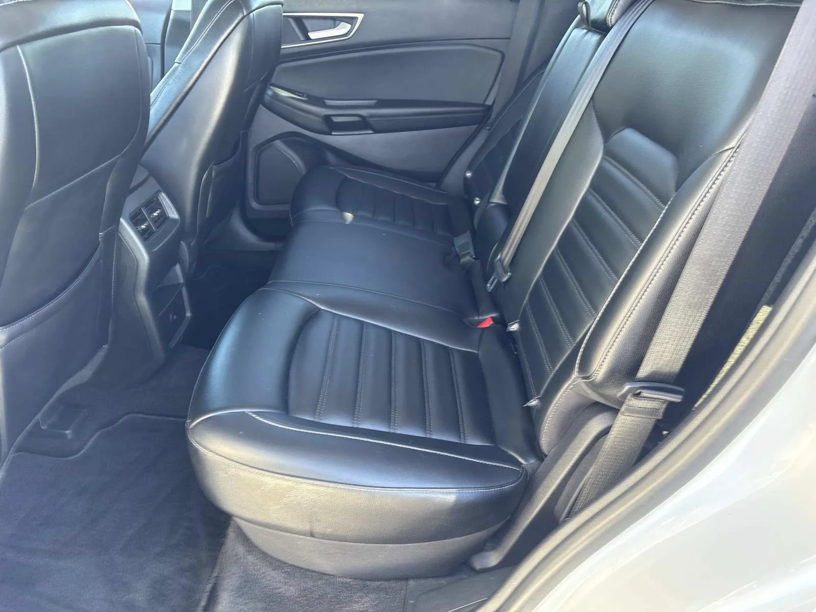 Used 2024 Ford Edge SEL AWD/4WD image 17