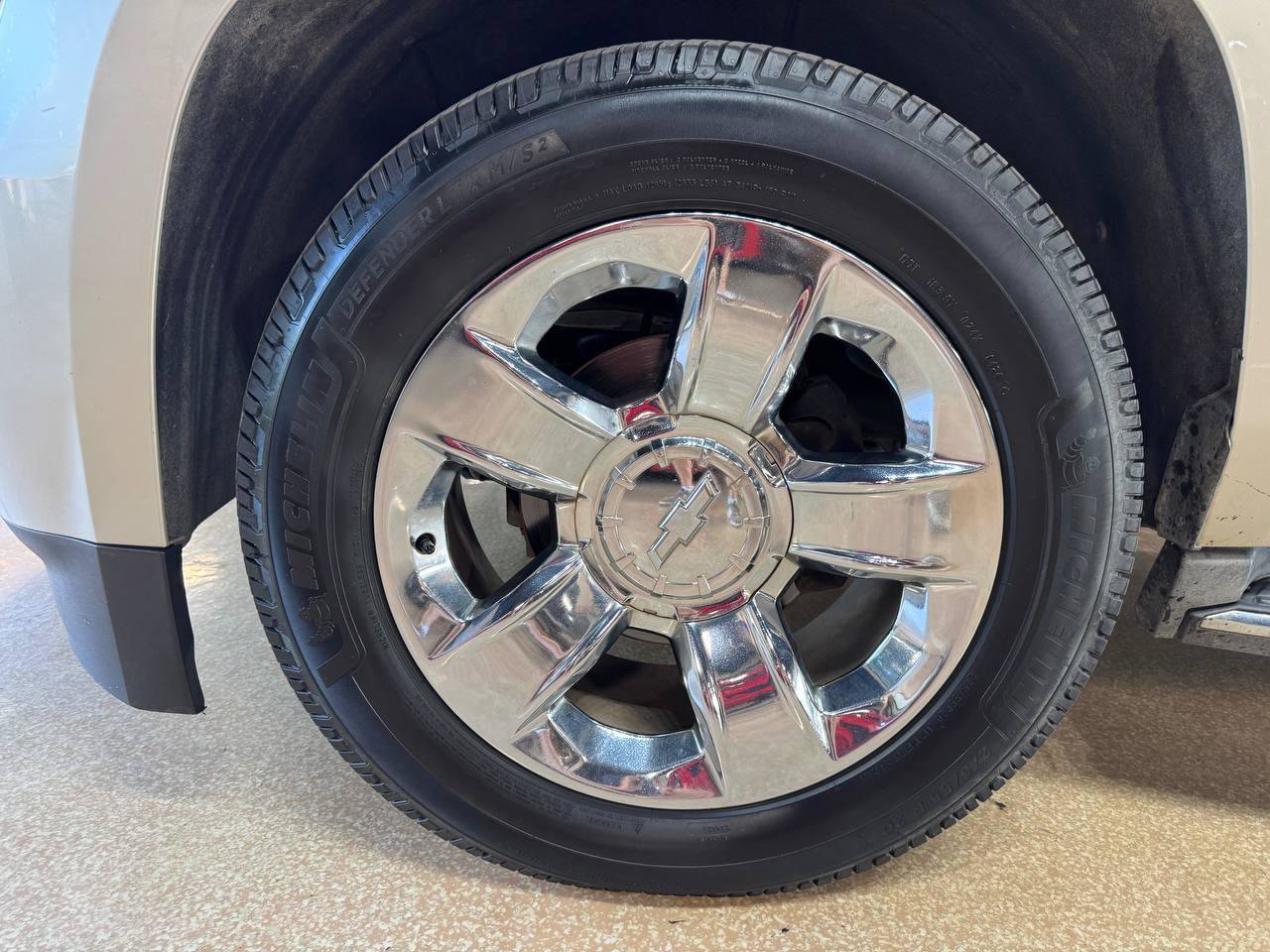 Used 2015 Chevrolet Tahoe LTZ AWD/4WD image 45