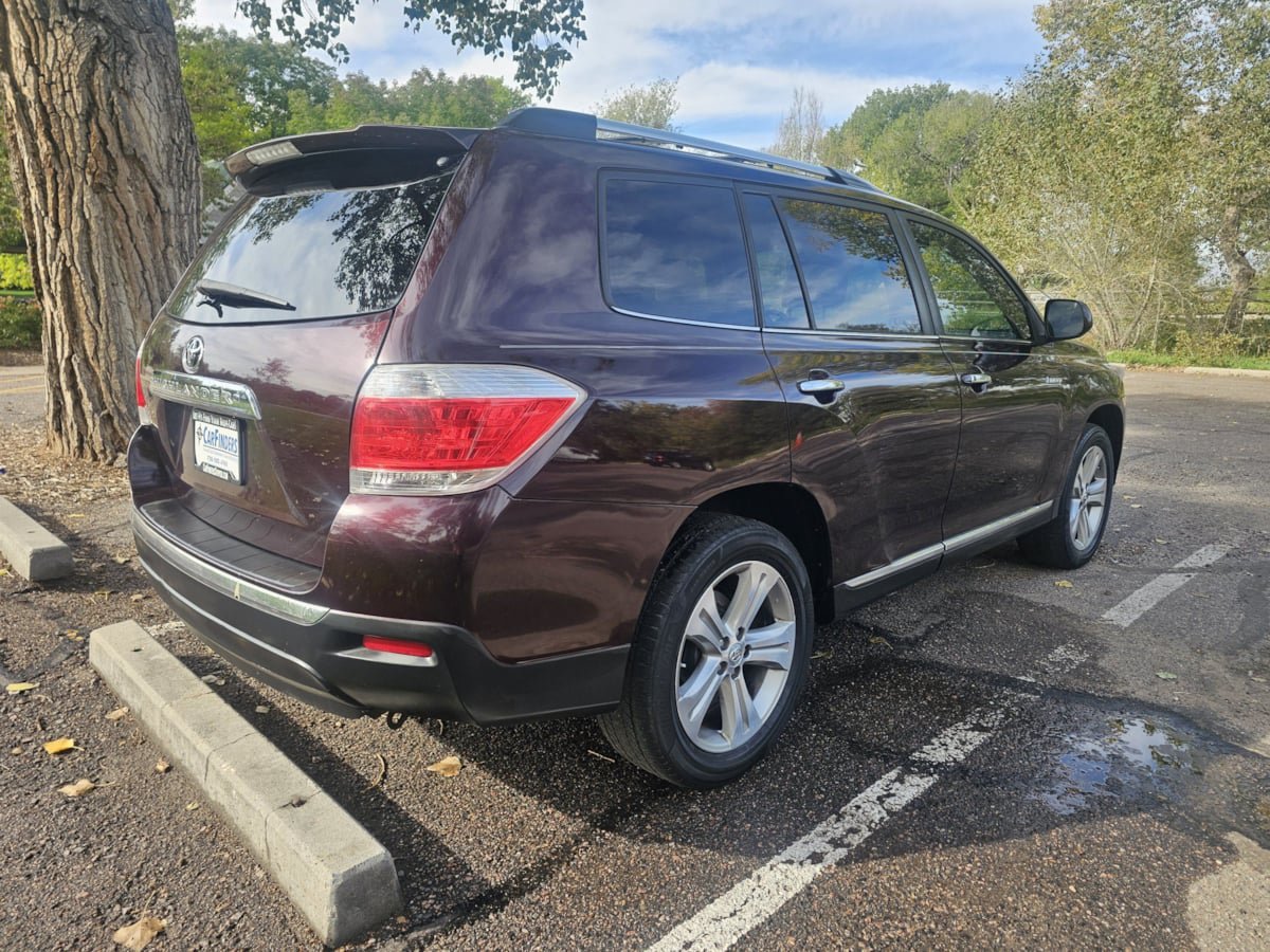 Used 2013 Toyota Highlander Limited FWD image 5