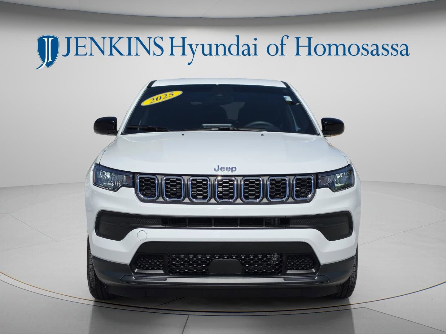 Used 2025 Jeep Compass Sport image 12