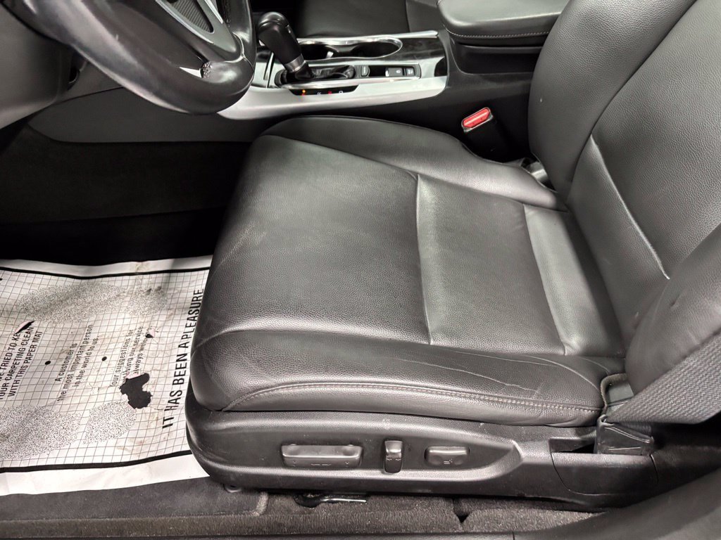 Used 2020 Acura TLX FWD image 13