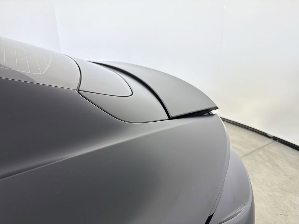 Certified 2025 Porsche Taycan image 17