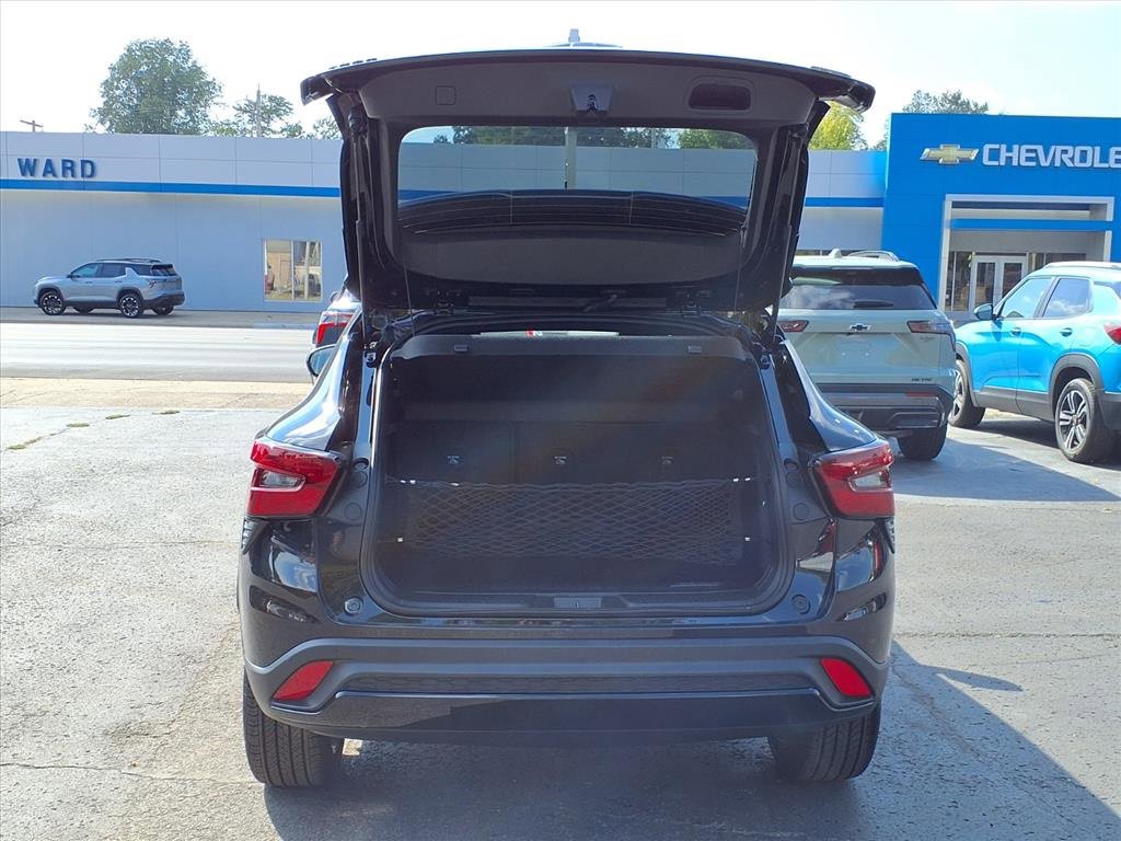 New 2026 Chevrolet Trax RS w/ Sunroof Package image 14