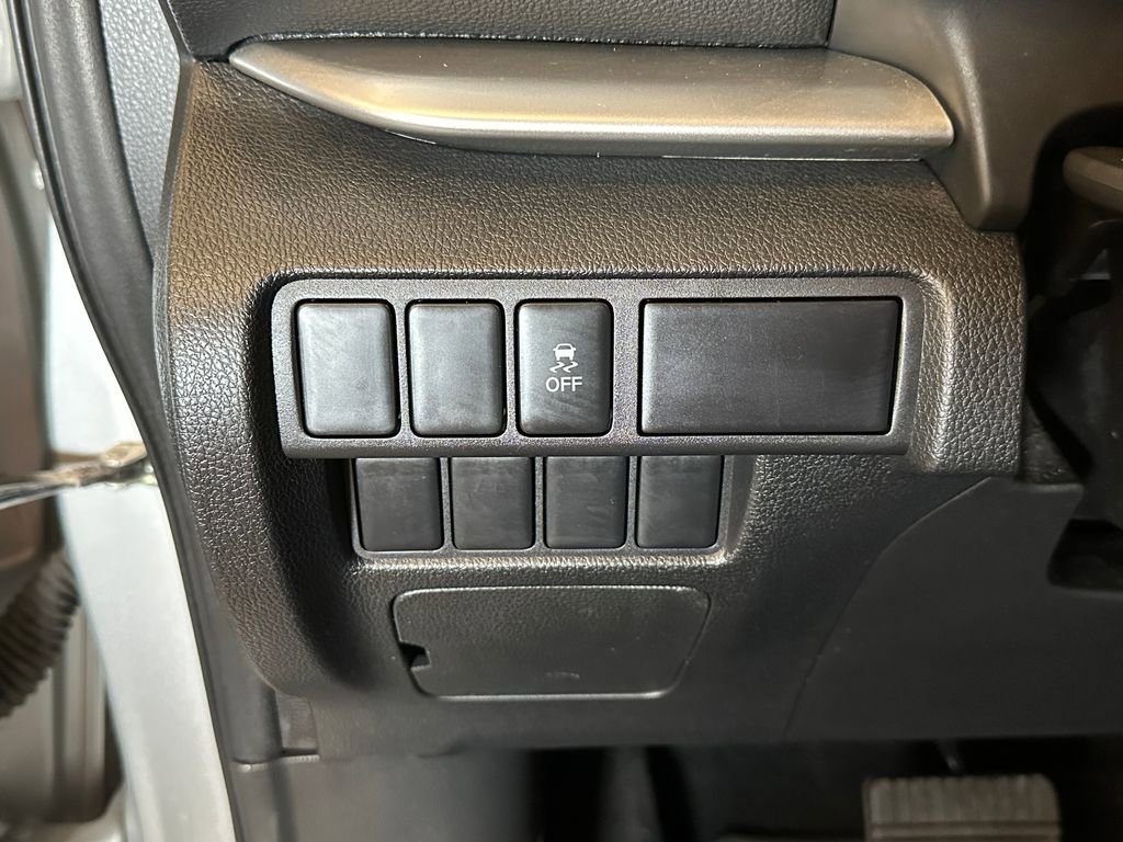 Used 2019 Mitsubishi Eclipse Cross LE AWD/4WD image 18