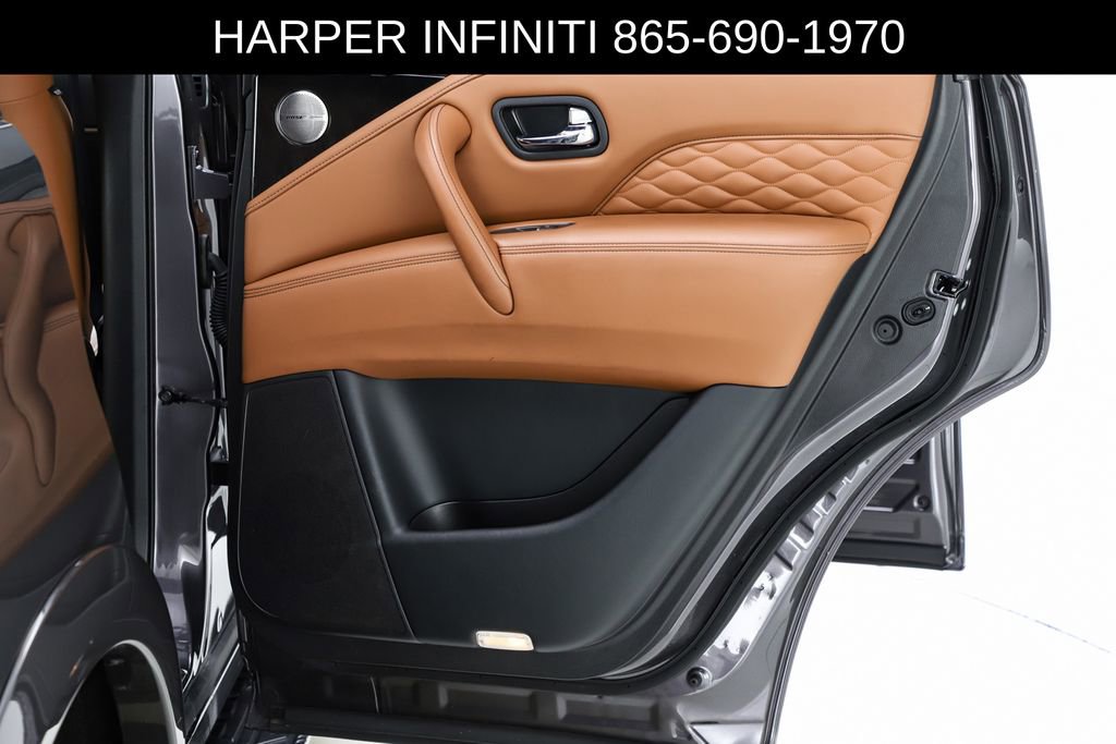 Used 2024 INFINITI QX80 Sensory image 33