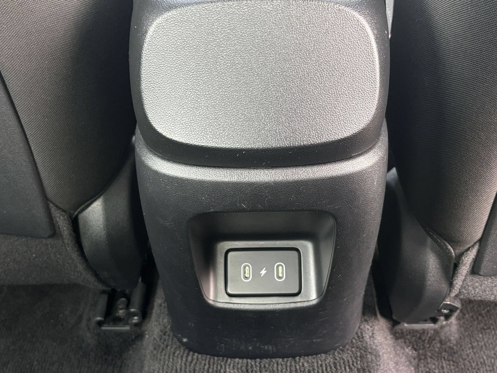 Used 2025 Hyundai Elantra SEL FWD image 23