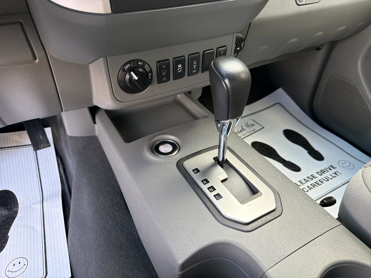 Used 2020 Nissan Frontier SV AWD/4WD image 12