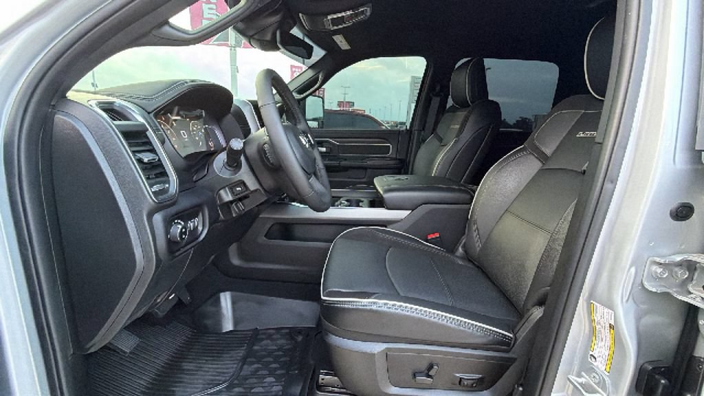Used 2026 RAM 2500 Laramie w/ Night Edition AWD/4WD image 13
