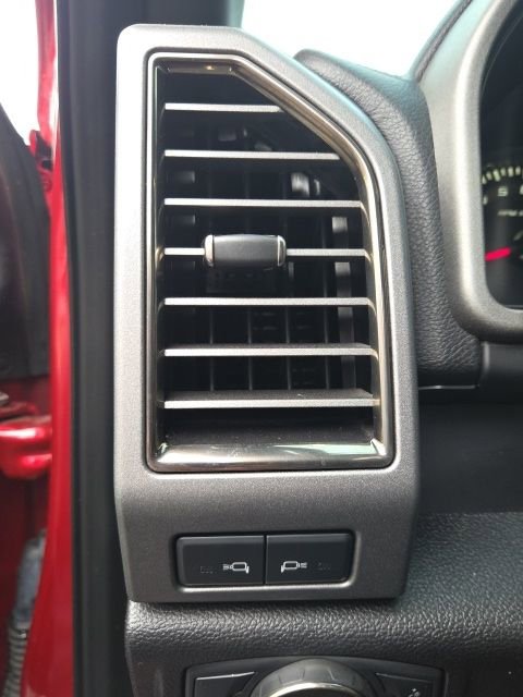 Used 2020 Ford F150 Raptor w/ Equipment Group 802A Luxury image 27