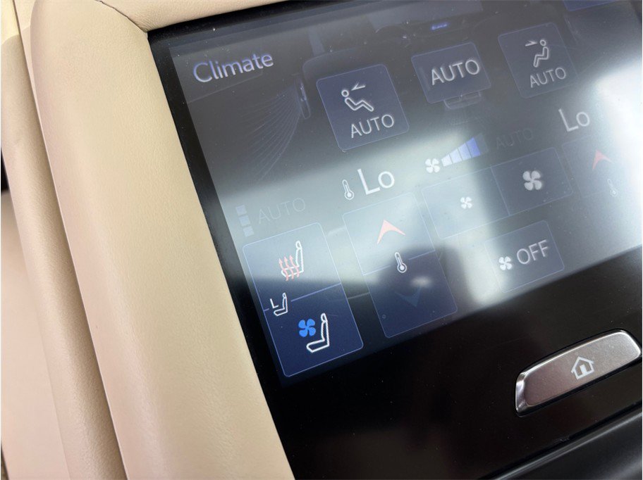 Used 2018 Lexus LS 500 w/ Luxury Package RWD image 43