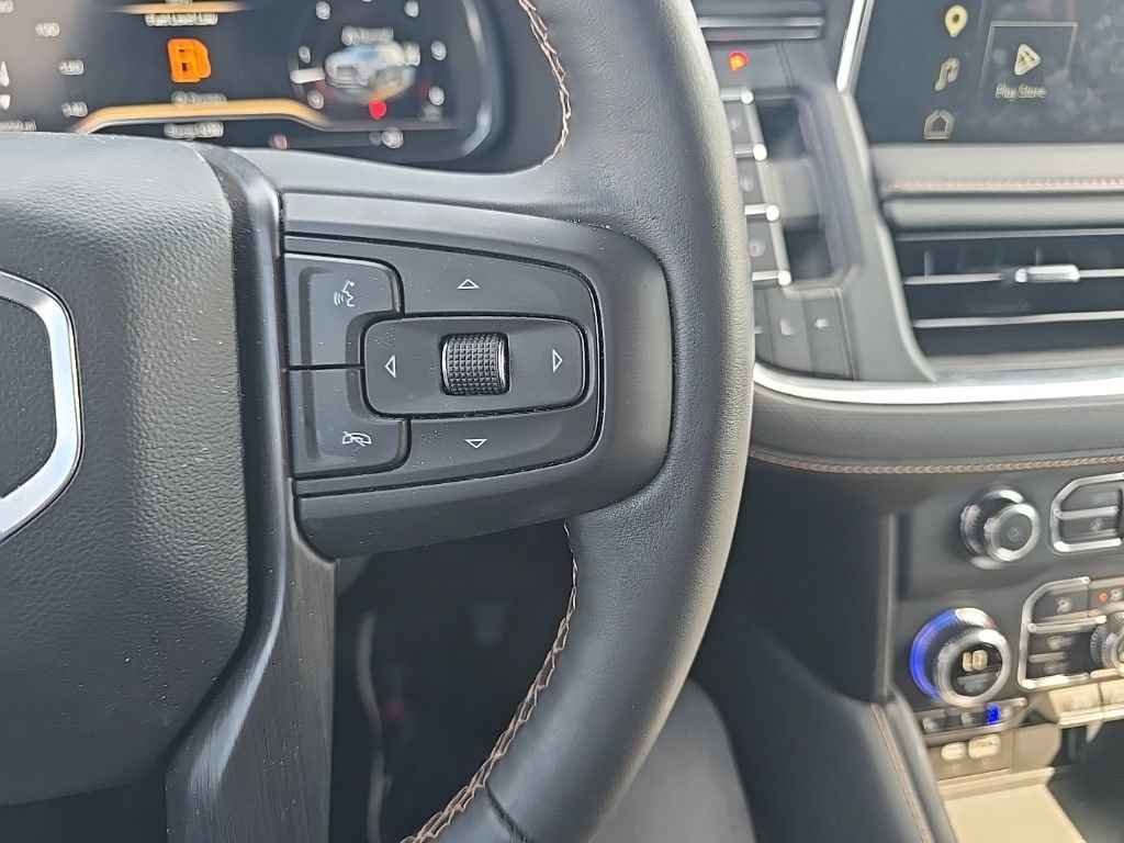 Used 2024 GMC Yukon AT4 w/ Technology Package AWD/4WD image 24