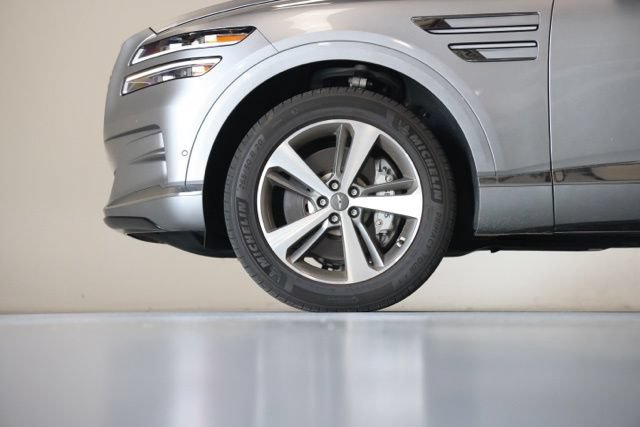 Used 2024 Genesis GV80 2.5T w/ Advanced Package AWD/4WD image 8