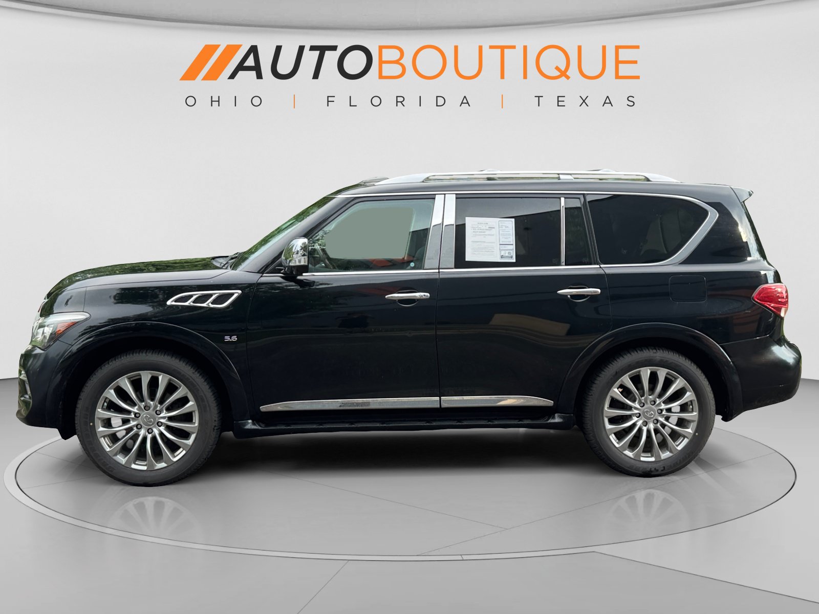 Used 2016 INFINITI QX80 4WD w/ Deluxe Technology Package image 2