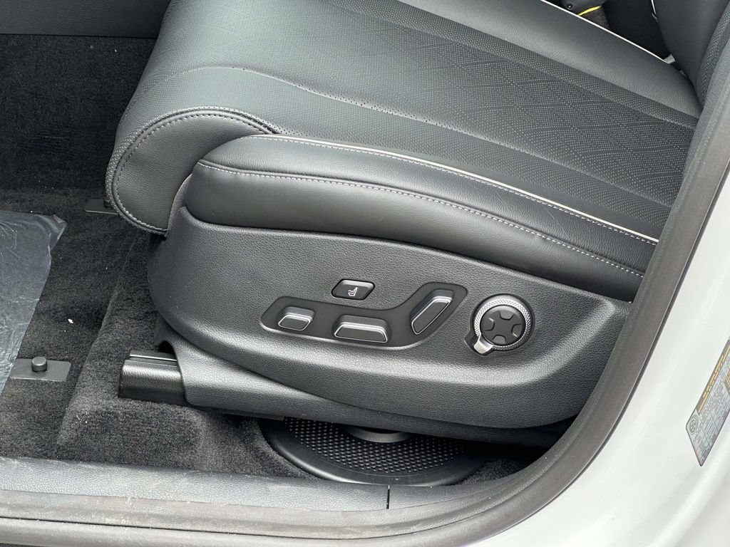 New 2026 Genesis GV80 2.5T Prestige AWD/4WD image 15