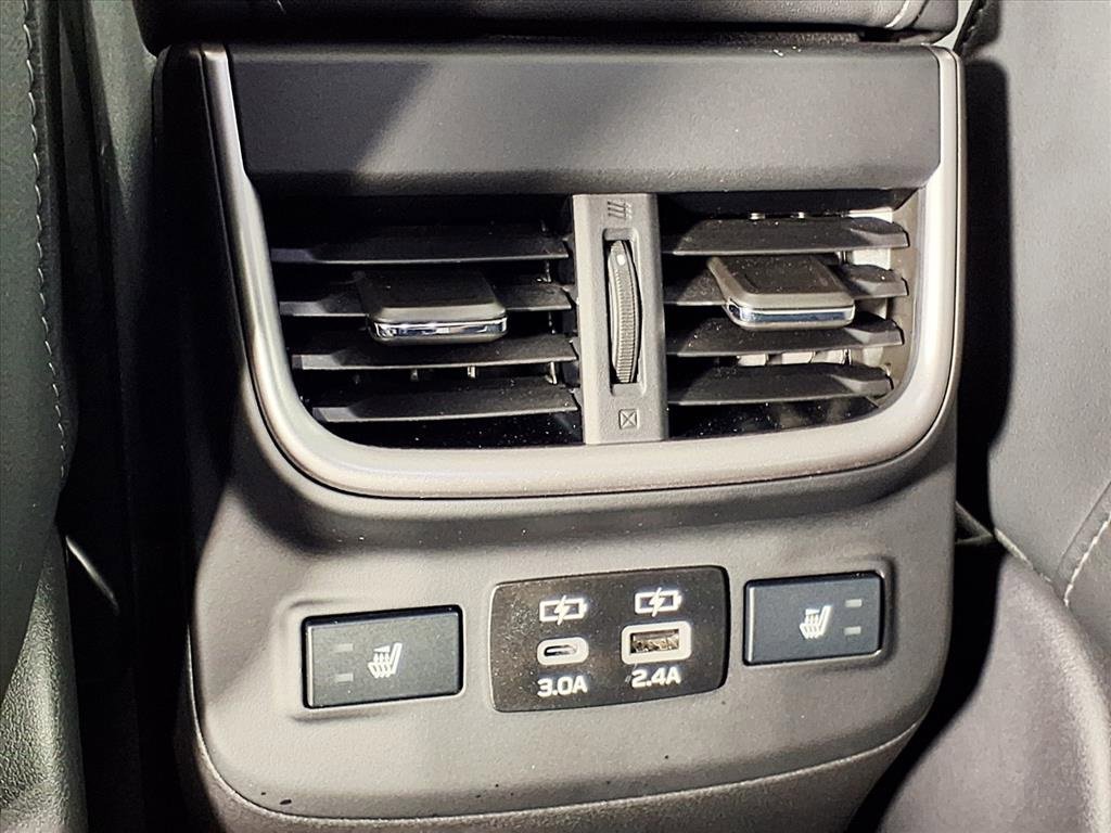 Certified 2025 Subaru Outback Limited image 13