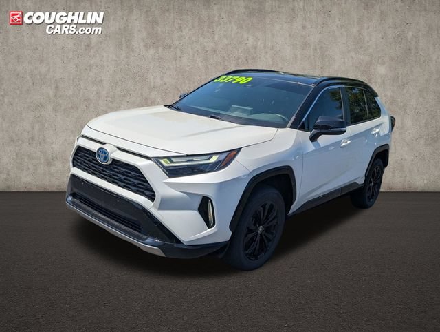 Used 2022 Toyota RAV4 XSE w/ XSE Grade Weather Package AWD/4WD image 3
