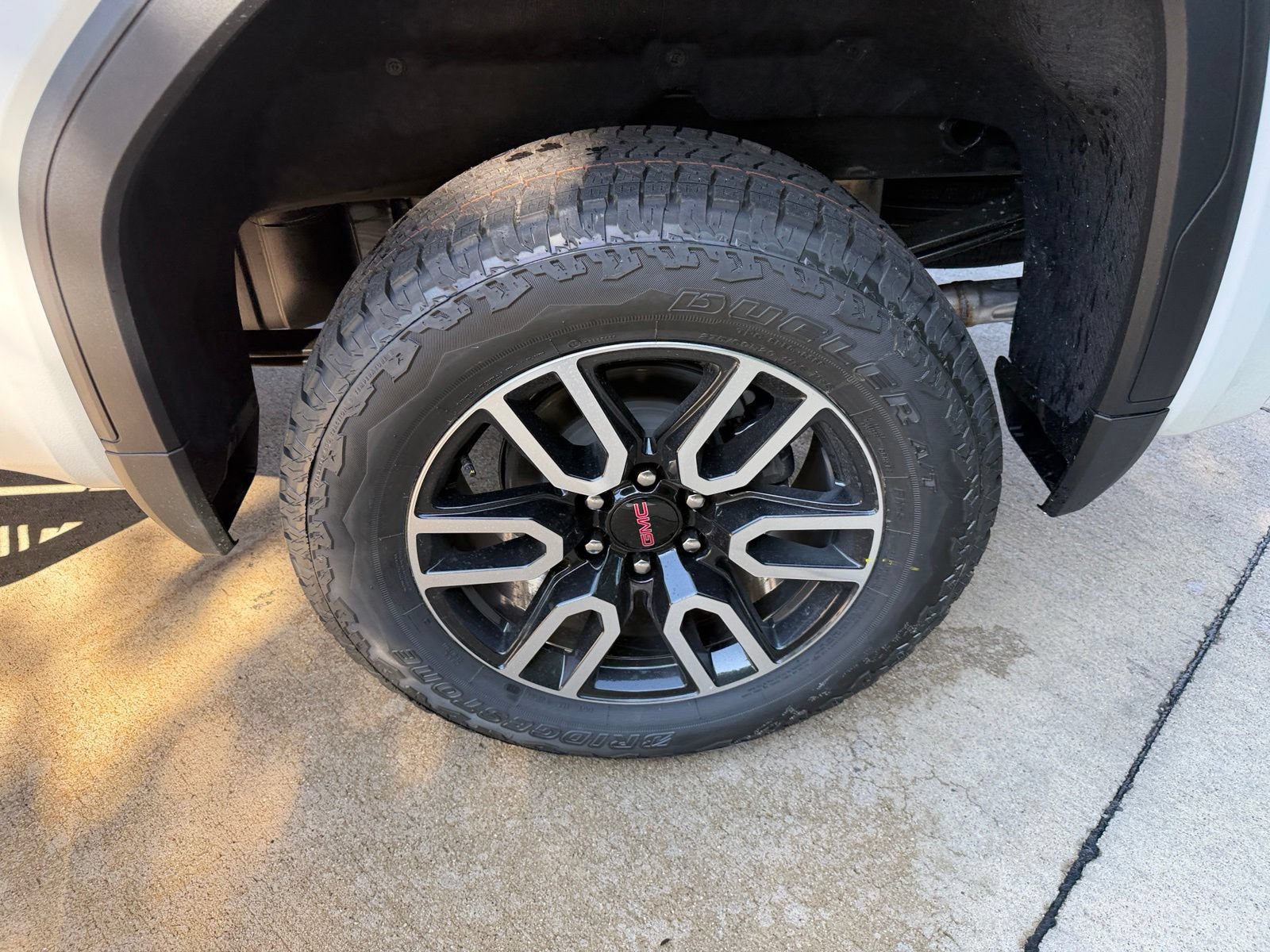 New 2026 GMC Sierra 1500 AT4 w/ AT4 Preferred Package AWD/4WD image 35