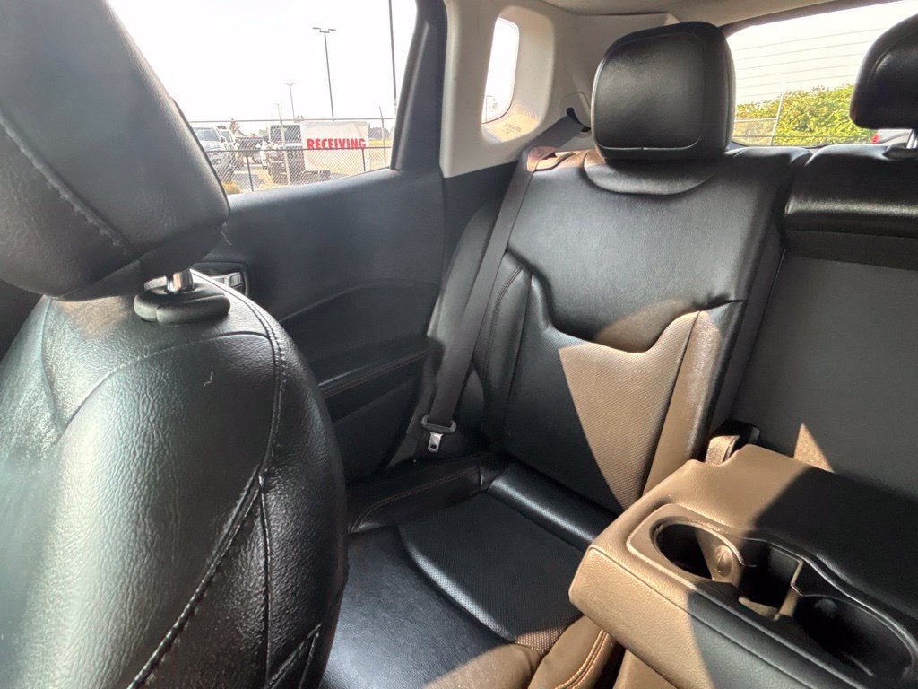 Used 2018 Jeep Compass Limited FWD image 31