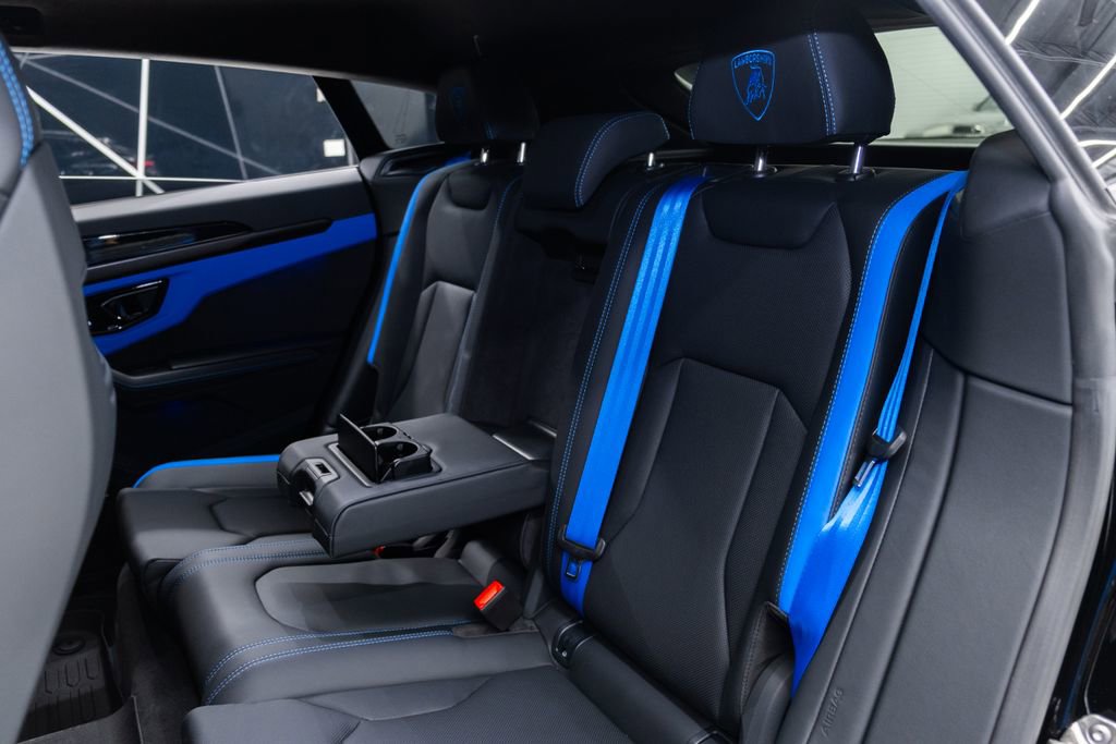 Used 2025 Lamborghini Urus SE image 19
