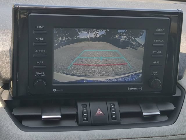 Used 2020 Toyota RAV4 XLE Premium FWD image 25