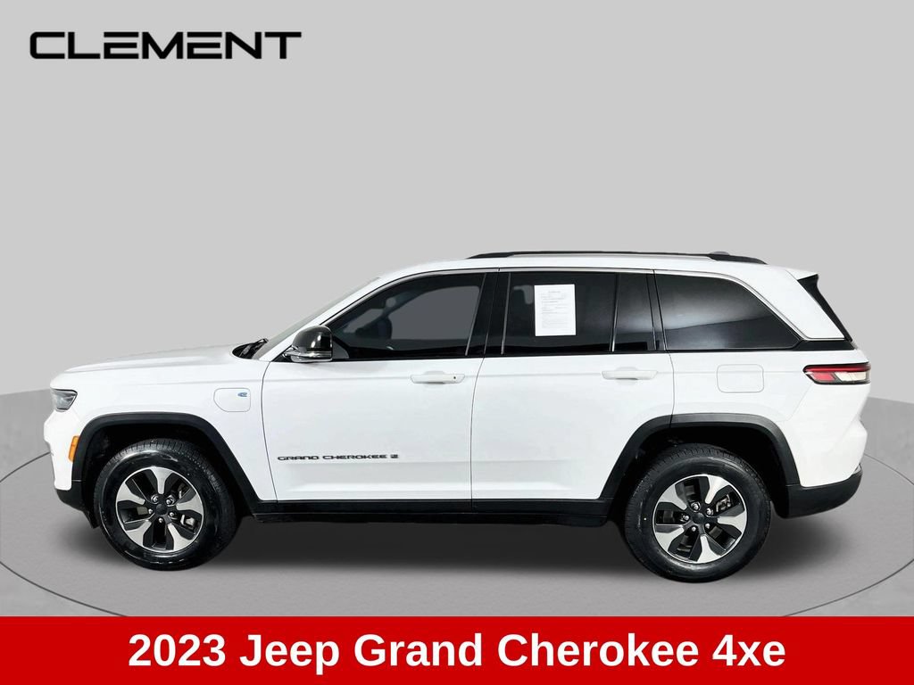 Used 2023 Jeep Grand Cherokee 4WD 4xe image 4