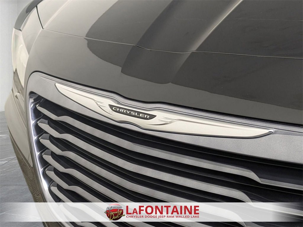 Used 2014 Chrysler 300 S image 9