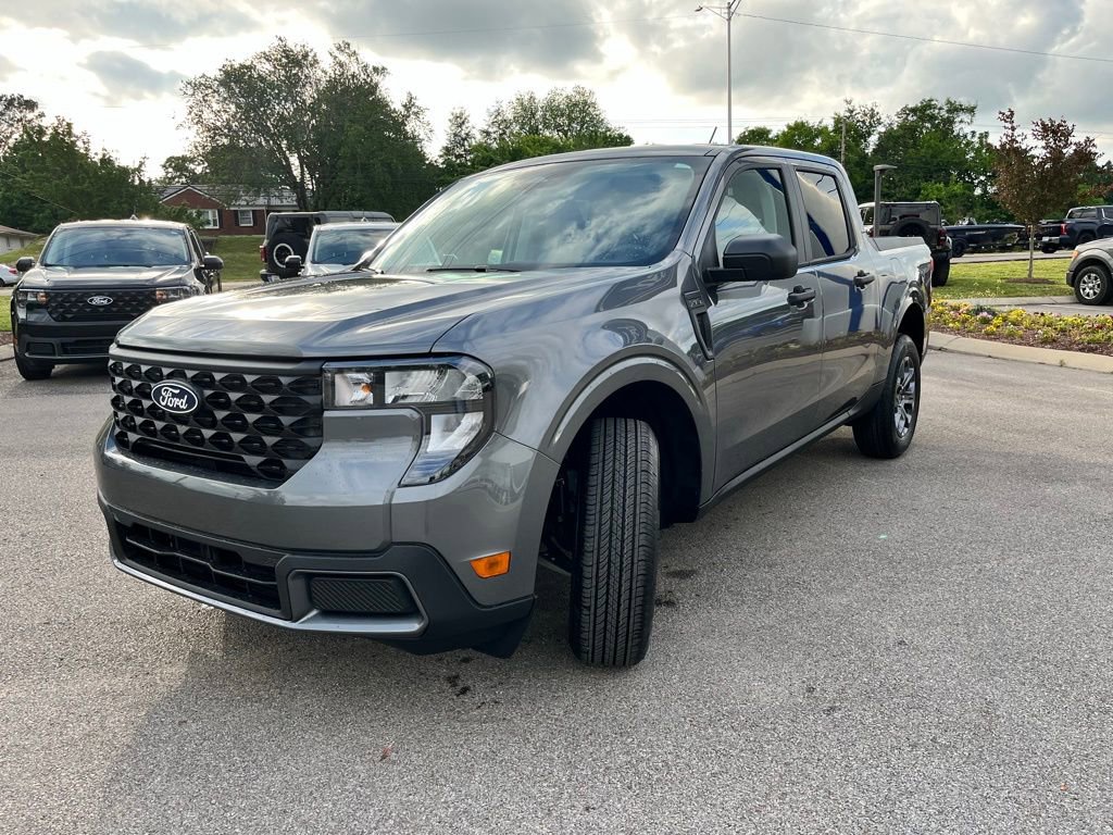 New 2026 Ford Maverick XLT FWD image 3