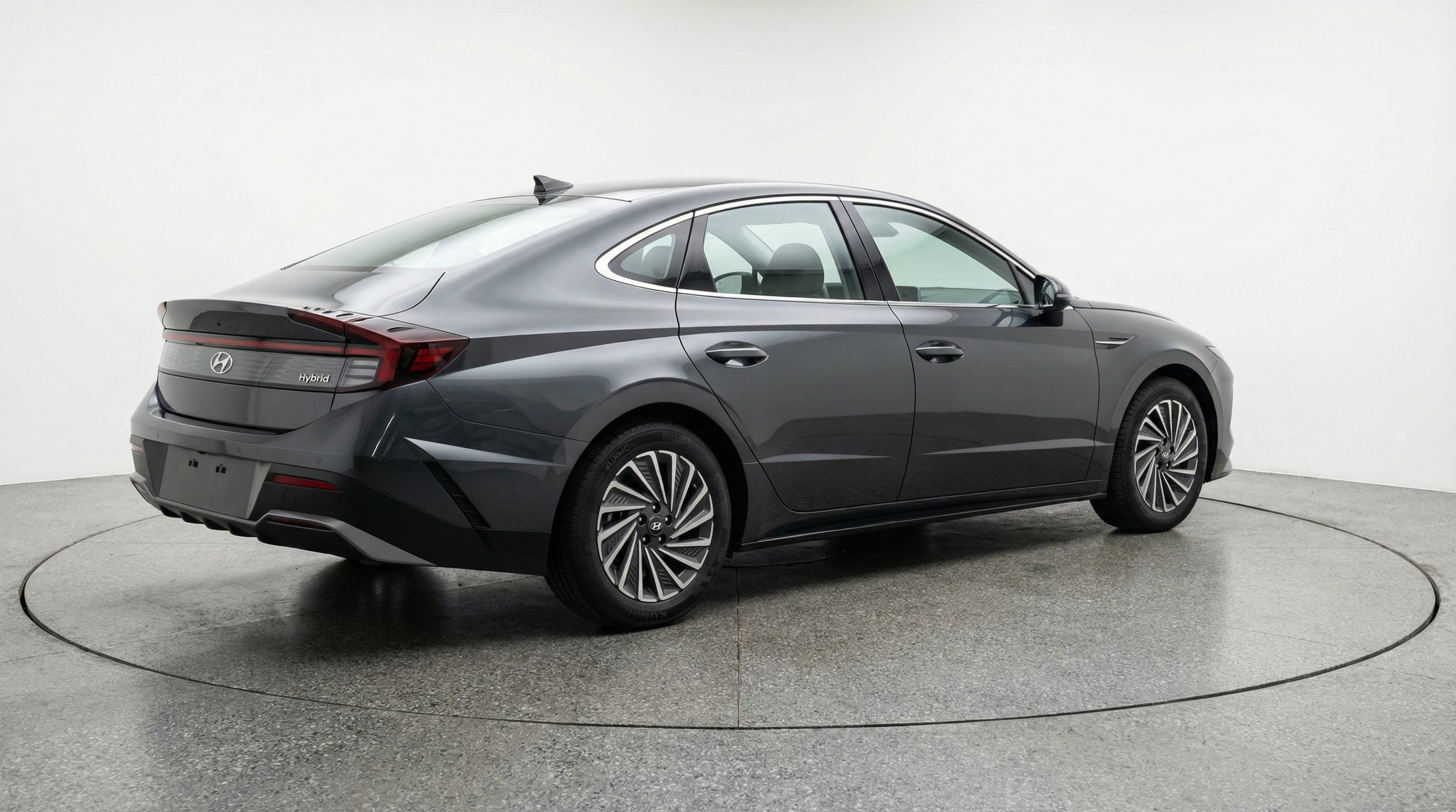 Used 2025 Hyundai Sonata SEL FWD image 9