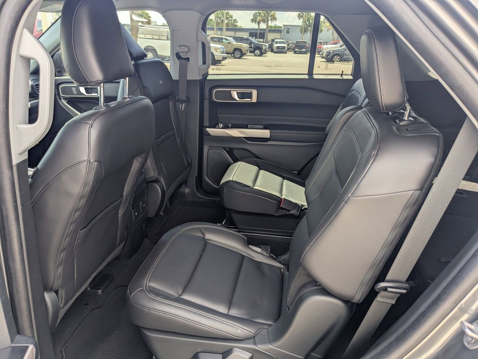 Used 2023 Ford Explorer XLT w/ Equipment Group 202A image 15