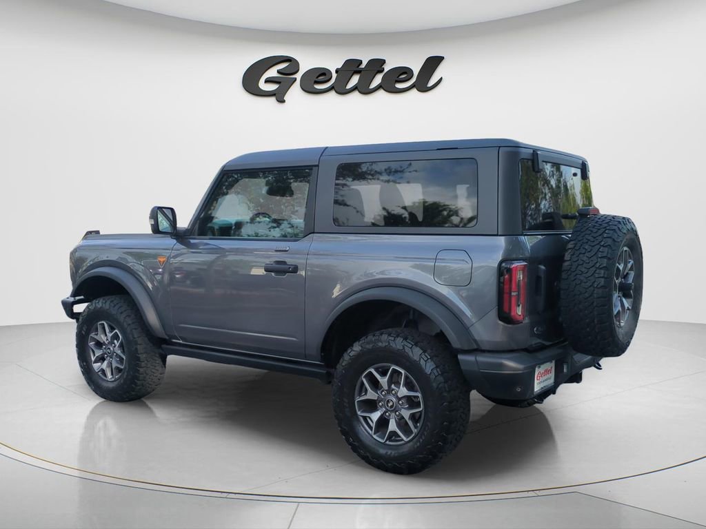 Used 2023 Ford Bronco Badlands image 6