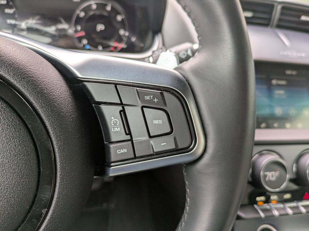 Used 2023 Jaguar F-TYPE Coupe image 23