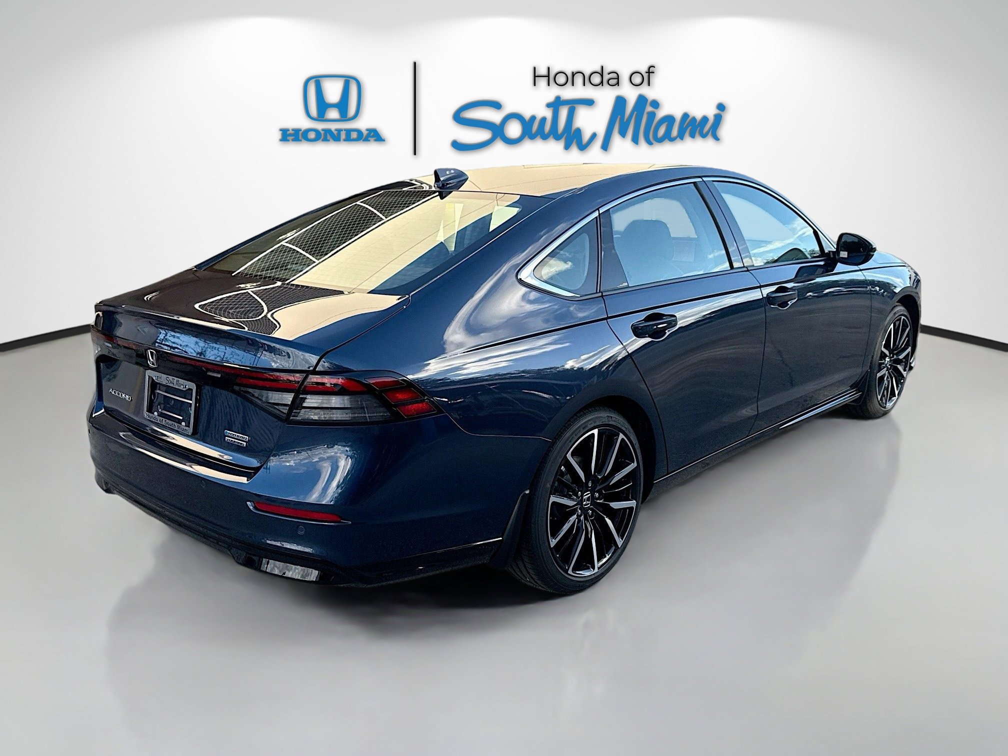 New 2025 Honda Accord Touring image 6