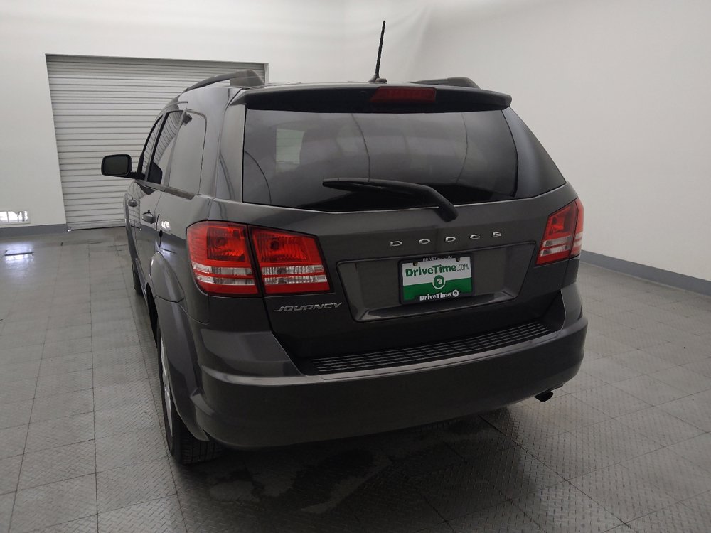 Used 2020 Dodge Journey SE FWD image 6
