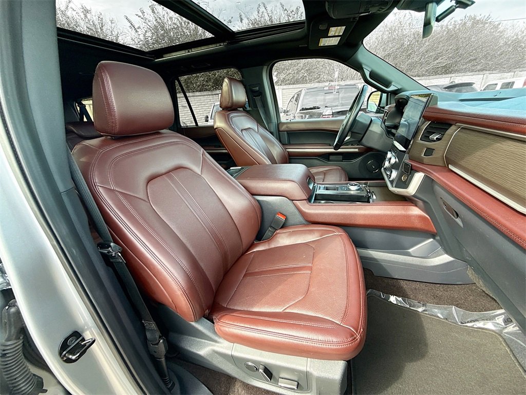 Used 2022 Ford Expedition Max Limited image 33