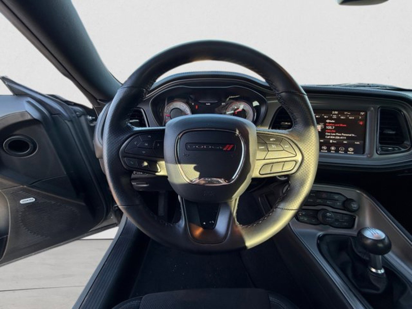 Used 2023 Dodge Challenger R/T w/ T/A Package image 15