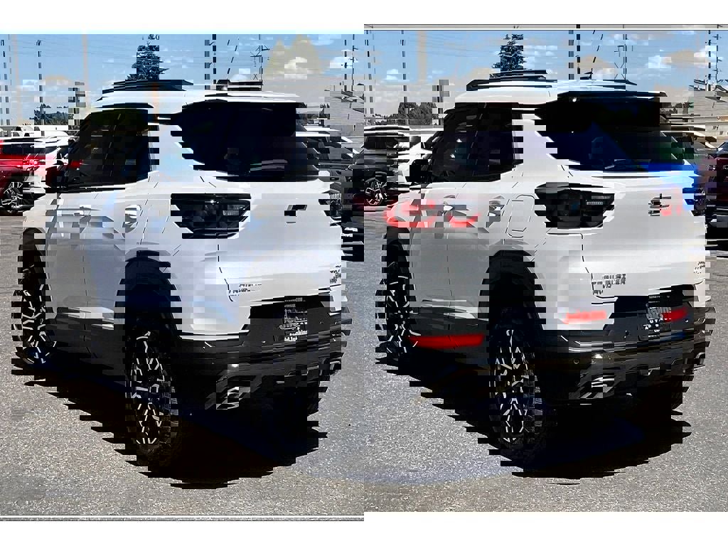 Used 2025 Chevrolet TrailBlazer ACTIV w/ Convenience Package image 12