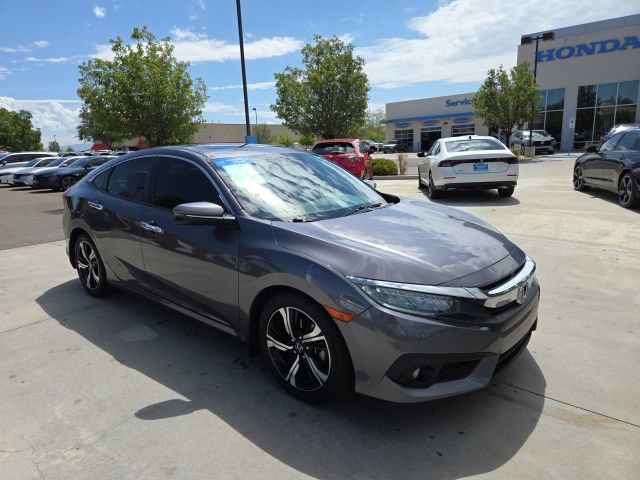 Used 2017 Honda Civic Touring image 3