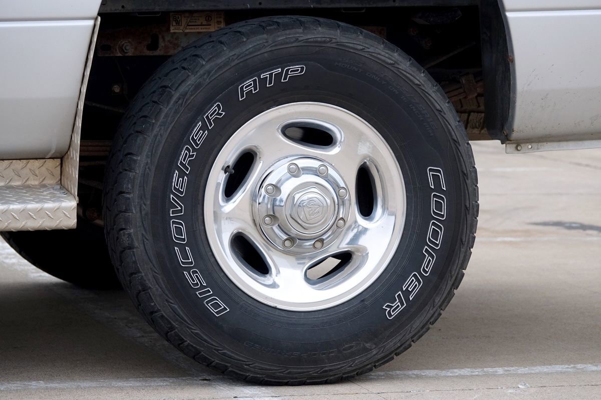 Used 2002 Dodge Ram 2500 Truck SLT image 26